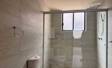 renta casa en condominio remodelada en lomas del sol