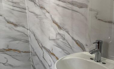 renta casa en condominio remodelada en lomas del sol