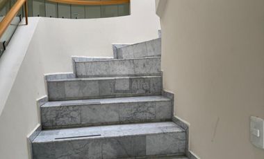 renta casa en condominio remodelada en lomas del sol