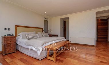 Casa estilo chileno con gran terreno y quincho en Calera de Tango