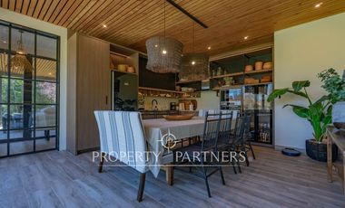 Casa estilo chileno con gran terreno y quincho en Calera de Tango