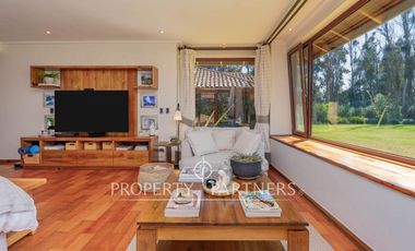 Casa estilo chileno con gran terreno y quincho en Calera de Tango