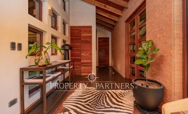 Casa estilo chileno con gran terreno y quincho en Calera de Tango