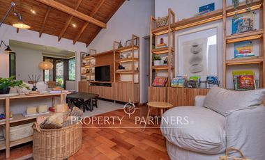 Casa estilo chileno con gran terreno y quincho en Calera de Tango