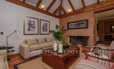 Casa estilo chileno con gran terreno y quincho en Calera de Tango