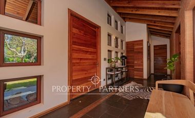 Casa estilo chileno con gran terreno y quincho en Calera de Tango