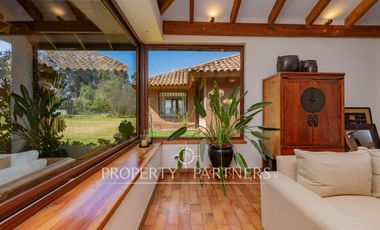 Casa estilo chileno con gran terreno y quincho en Calera de Tango