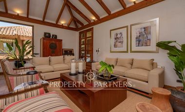 Casa estilo chileno con gran terreno y quincho en Calera de Tango