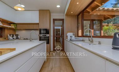 Casa estilo chileno con gran terreno y quincho en Calera de Tango