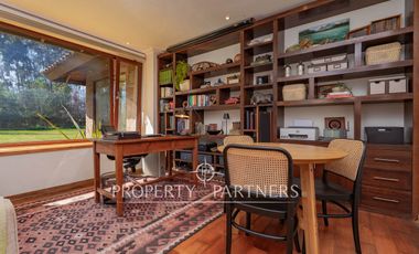 Casa estilo chileno con gran terreno y quincho en Calera de Tango