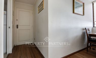 Luminoso y cómodo departamento con una ubicación privilegiada en Providencia.