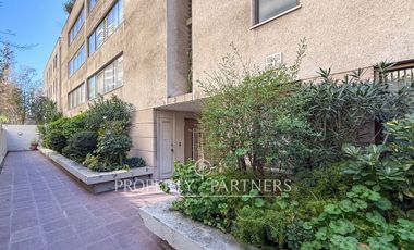 Luminoso y cómodo departamento con una ubicación privilegiada en Providencia.