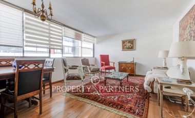 Luminoso y cómodo departamento con una ubicación privilegiada en Providencia.