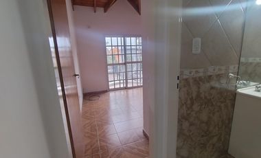 DÚPLEX EN VENTA - RANELAGH- 4 AMBIENTES C/QUINCHO Y GARAGE- USD 70.000