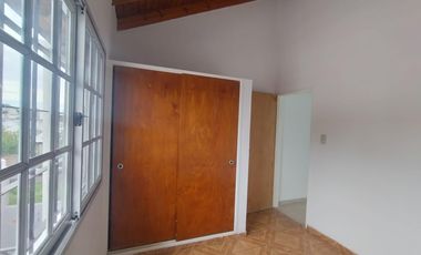 DÚPLEX EN VENTA - RANELAGH- 4 AMBIENTES C/QUINCHO Y GARAGE- USD 70.000