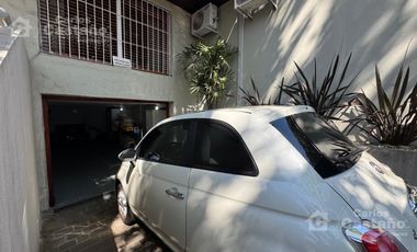 Impecable Casa 5 Amb C/ Jardin y Piscina a 2/C de Av. Maipu.