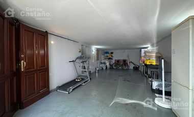 Impecable Casa 5 Amb C/ Jardin y Piscina a 2/C de Av. Maipu.