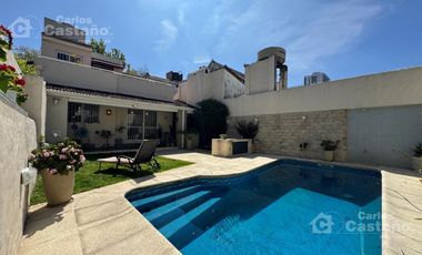 Impecable Casa 5 Amb C/ Jardin y Piscina a 2/C de Av. Maipu.