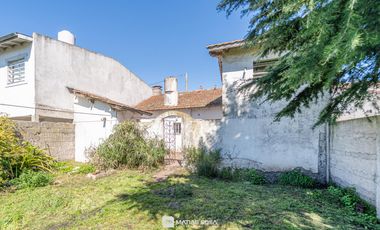 Venta - Casa 4 Ambientes - Garage - Parque - Barrio El Progreso