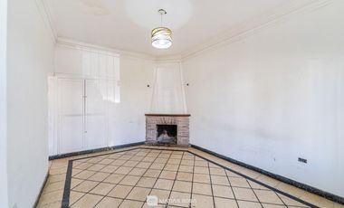 Venta - Casa 4 Ambientes - Garage - Parque - Barrio El Progreso