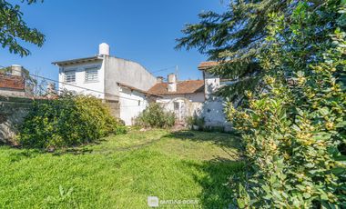 Venta - Casa 4 Ambientes - Garage - Parque - Barrio El Progreso