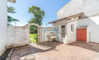 Venta - Casa 4 Ambientes - Garage - Parque - Barrio El Progreso