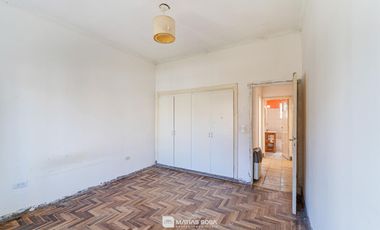 Venta - Casa 4 Ambientes - Garage - Parque - Barrio El Progreso