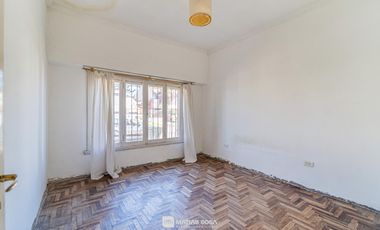 Venta - Casa 4 Ambientes - Garage - Parque - Barrio El Progreso