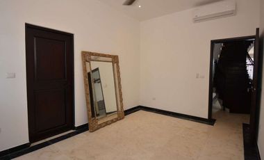 VILLA TRES LEONES FRENTE AL MAR EN PLAYA PARAISO