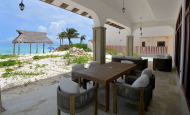 VILLA TRES LEONES FRENTE AL MAR EN PLAYA PARAISO