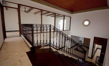 VILLA TRES LEONES FRENTE AL MAR EN PLAYA PARAISO