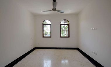 VILLA TRES LEONES FRENTE AL MAR EN PLAYA PARAISO