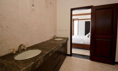 VILLA TRES LEONES FRENTE AL MAR EN PLAYA PARAISO