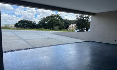 Residencia nueva en venta Rancho San Juan, 4 recámaras