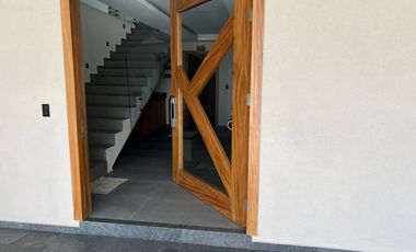 Residencia nueva en venta Rancho San Juan, 4 recámaras