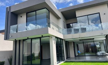 Residencia nueva en venta Rancho San Juan, 4 recámaras