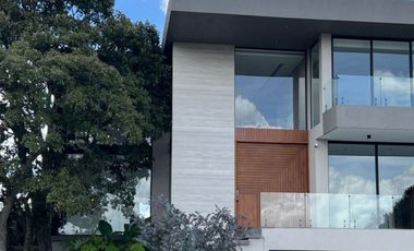 Residencia nueva en venta Rancho San Juan, 4 recámaras