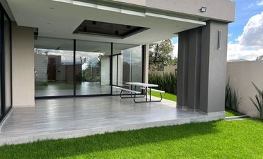 Residencia nueva en venta Rancho San Juan, 4 recámaras