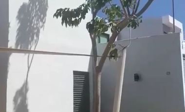RENTA CASA TEMOZON MERIDA