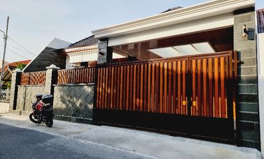 Rumah Mewah 261m² Gress Dekat Fave Manahan Solo