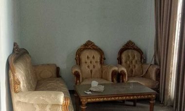 Disewakan Rumah 2 1/2 lantai semi furnished di Grand Prima Bintara