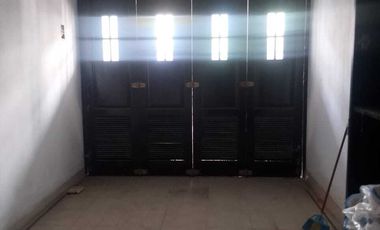 Disewakan Rumah 2 1/2 lantai semi furnished di Grand Prima Bintara