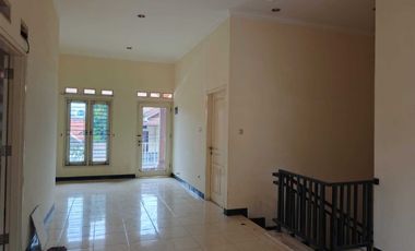 Rumah sewa 2 lantai Cipete utara