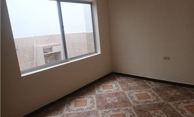 Vendemos Amplia Casa - Corales Pereira