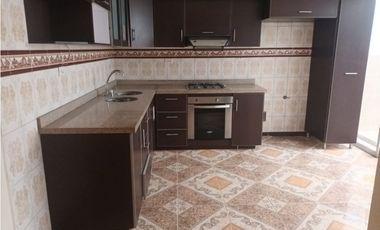 Vendemos Amplia Casa - Corales Pereira