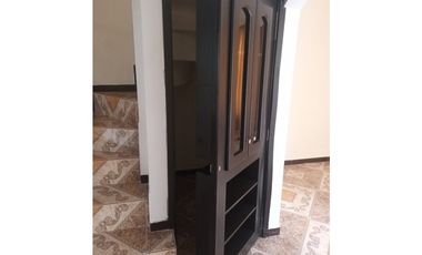 Vendemos Amplia Casa - Corales Pereira