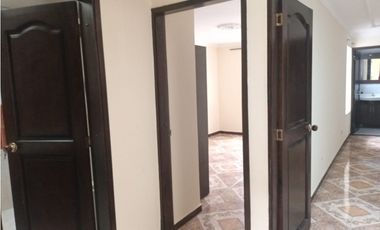 Vendemos Amplia Casa - Corales Pereira