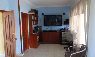 Casa con 3 apartamentos en Mini Condominio en Bello Horizonte - 005