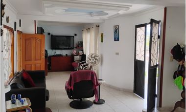 Casa con 3 apartamentos en Mini Condominio en Bello Horizonte - 005