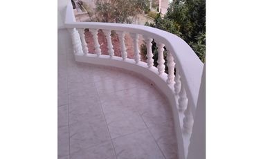 Casa con 3 apartamentos en Mini Condominio en Bello Horizonte - 005